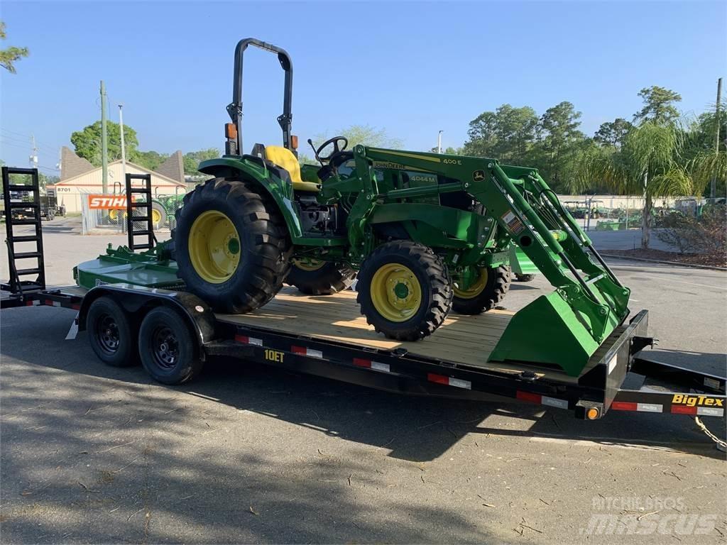 John Deere 4044M Traktorid