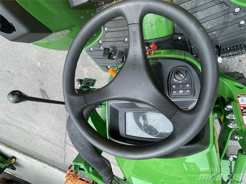 John Deere 4052M Traktorid
