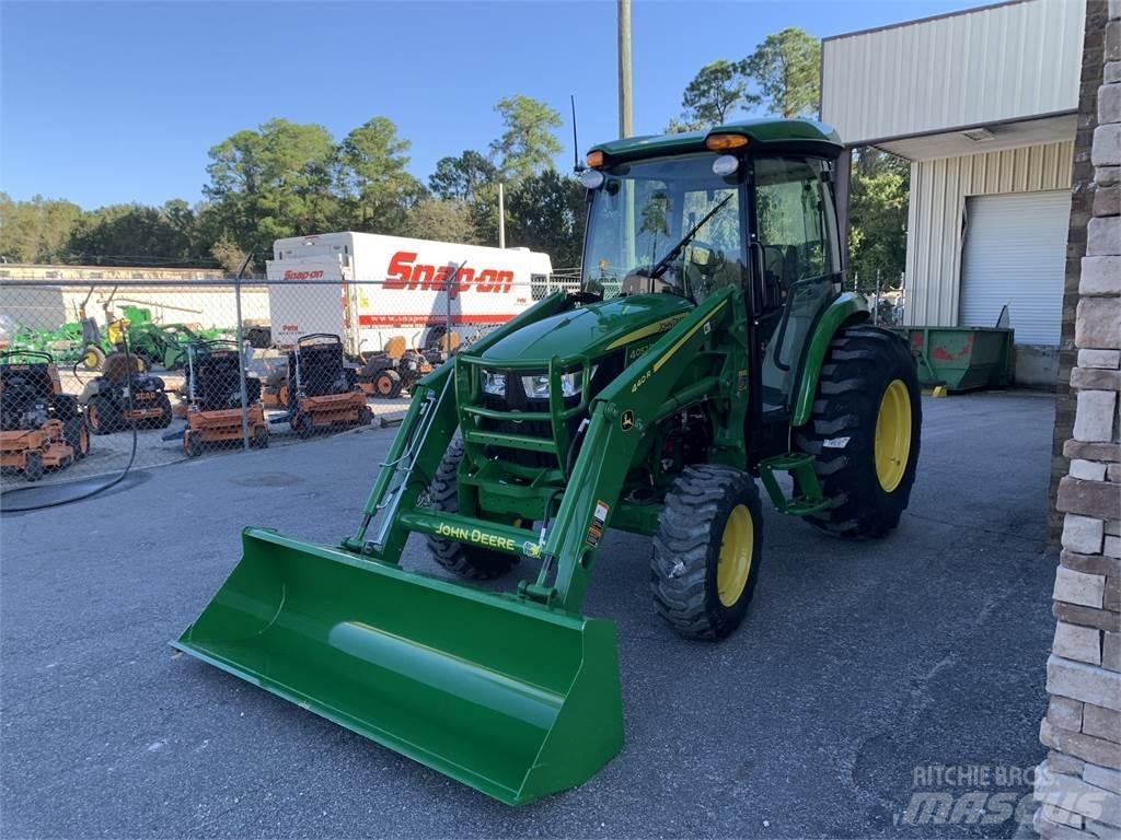 John Deere 4052R Traktorid