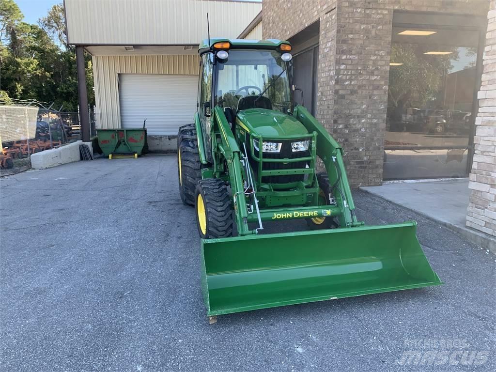 John Deere 4052R Traktorid