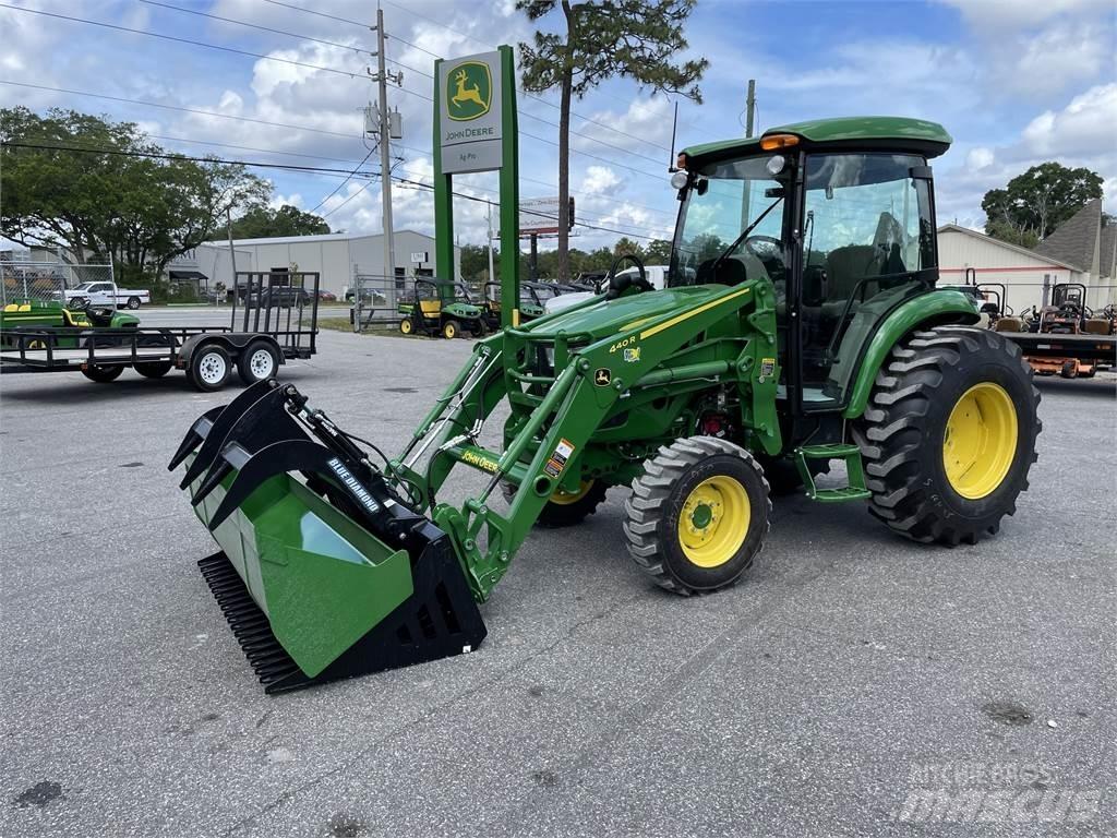 John Deere 4052R Traktorid