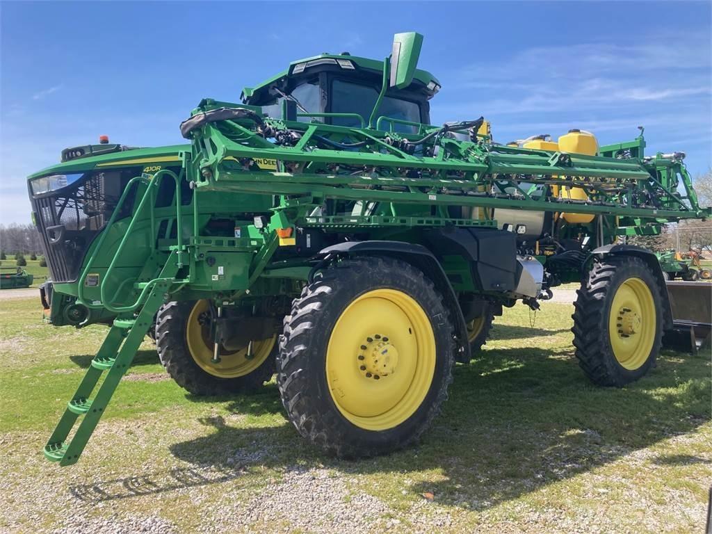 John Deere 410R Haagispritsid