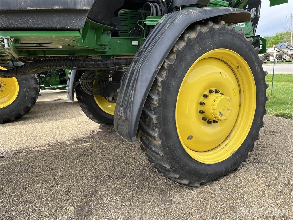John Deere 412R Haagispritsid