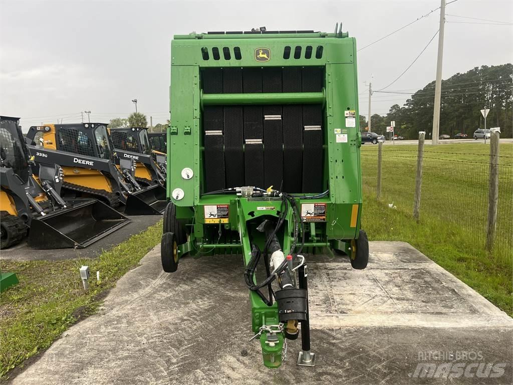 John Deere 450E Ruloonpressid
