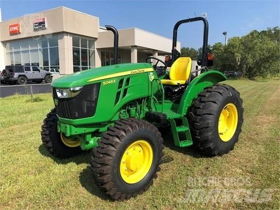 John Deere 5045E Traktorid