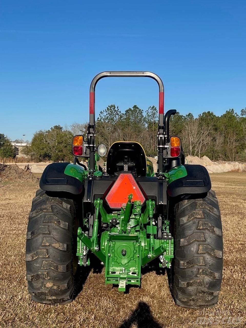 John Deere 5045E Traktorid
