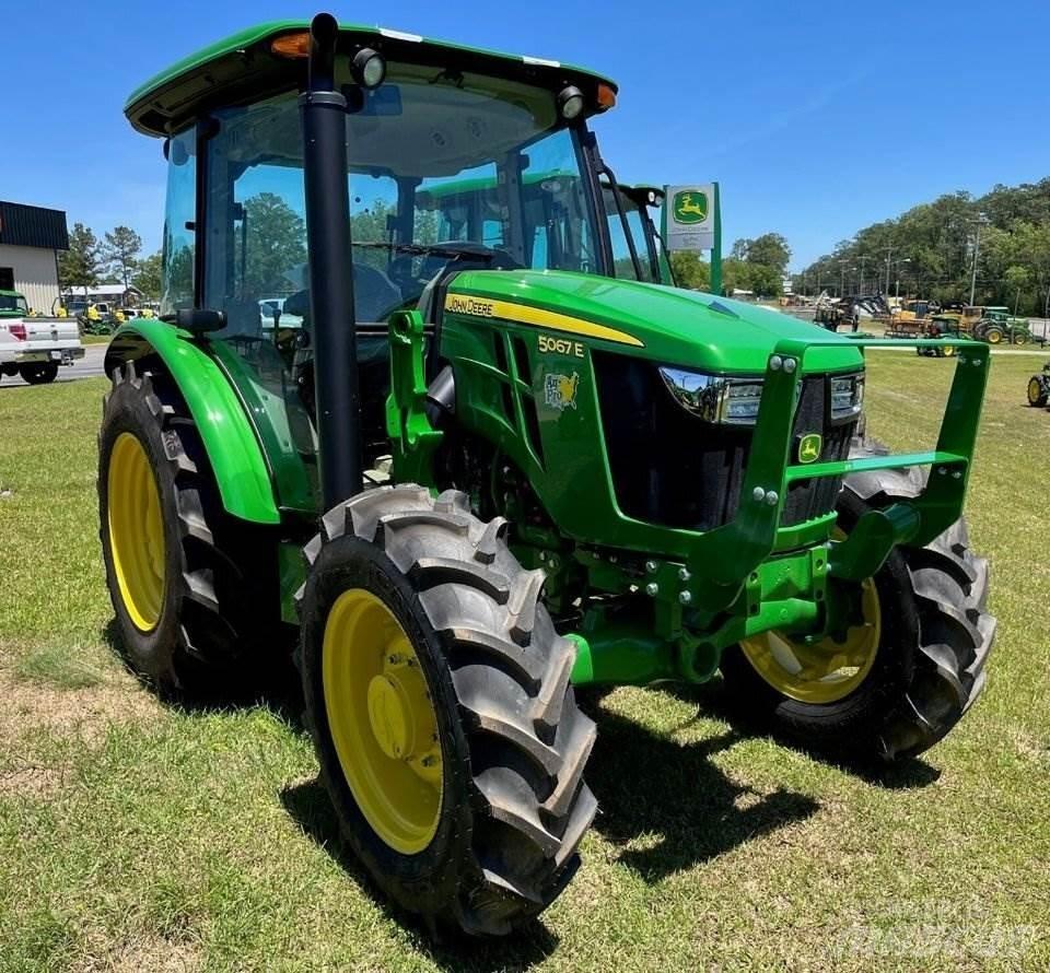 John Deere 5067E Traktorid