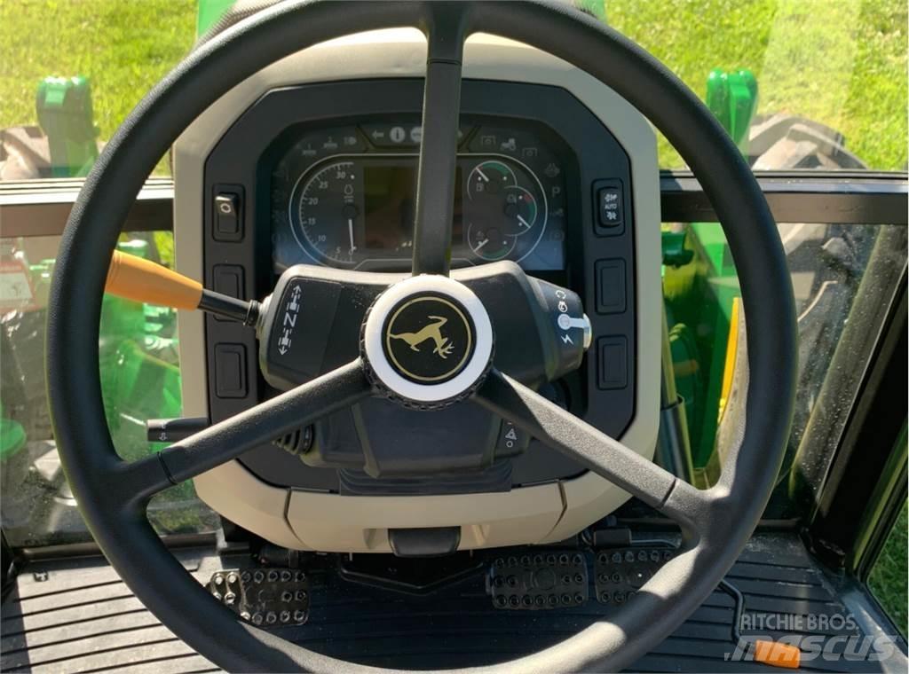 John Deere 5100E Traktorid