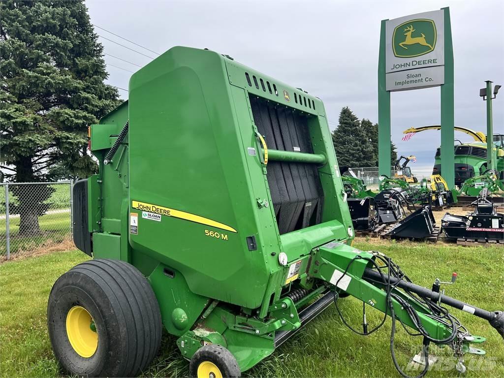 John Deere 560M Ruloonpressid