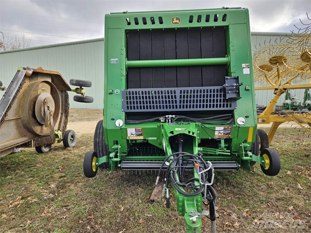 John Deere 560M Ruloonpressid
