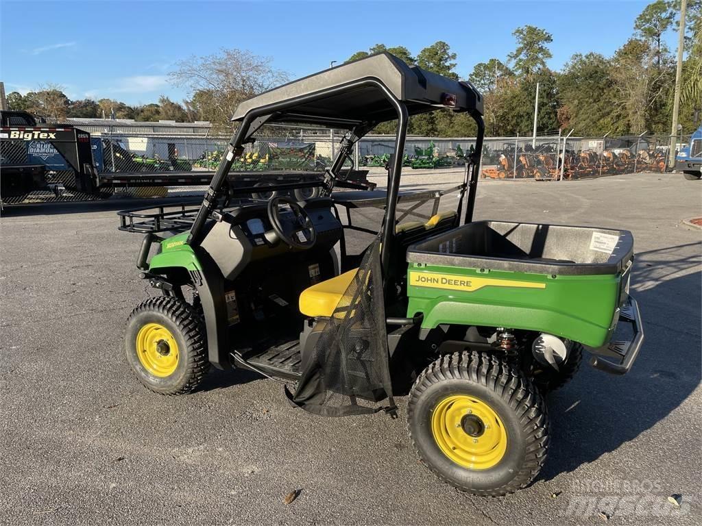 John Deere 590E Kommunaalteenuste tehnika