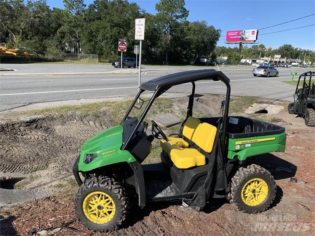 John Deere 590M Kommunaalteenuste tehnika