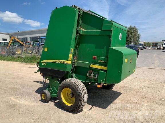 John Deere 592 Ruloonpressid