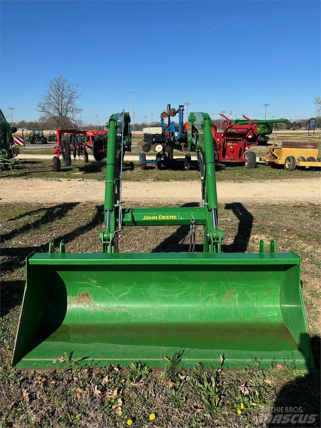 John Deere 600R Traktorid