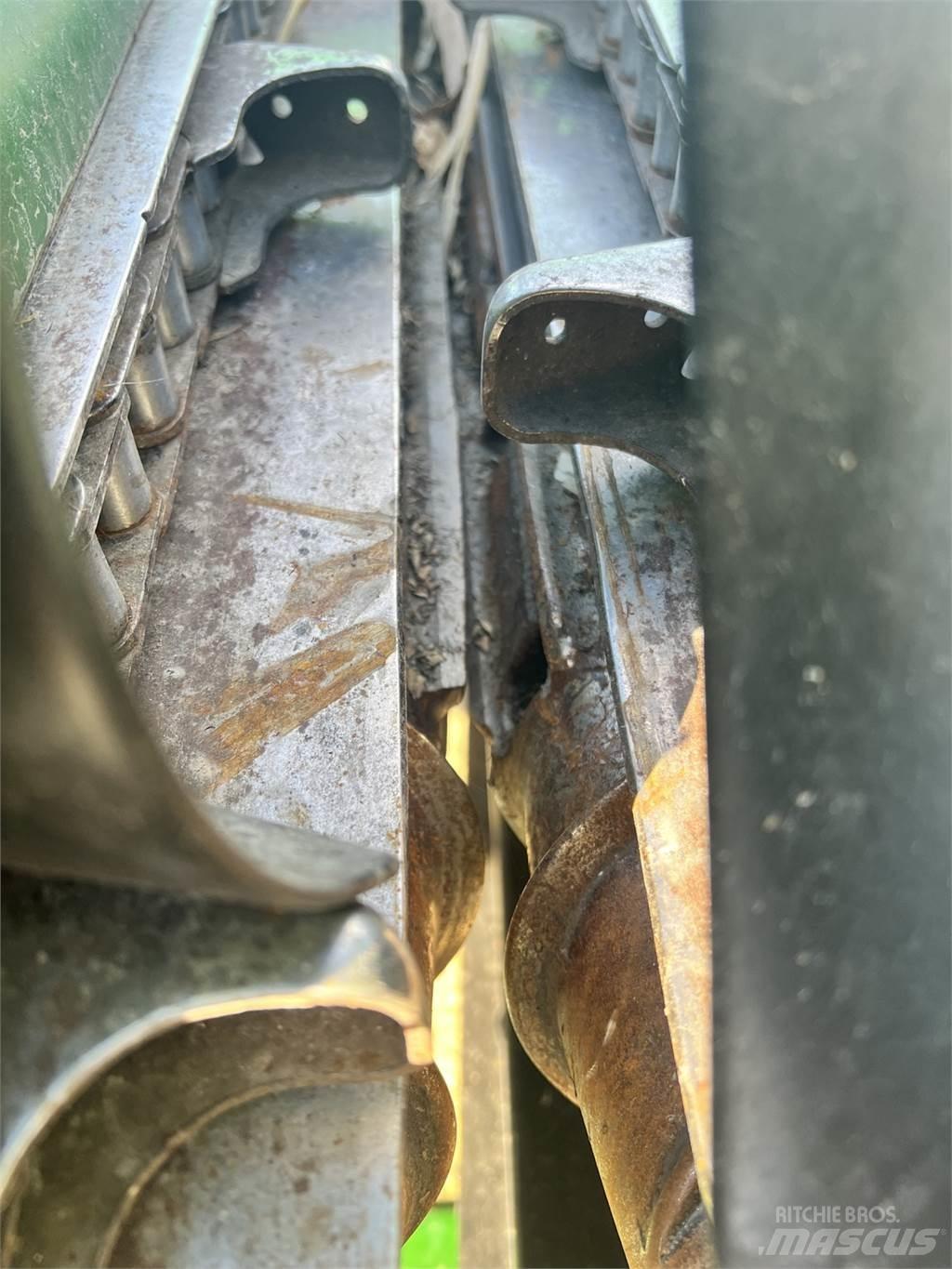 John Deere 608C Lisavarustus ja komponendid