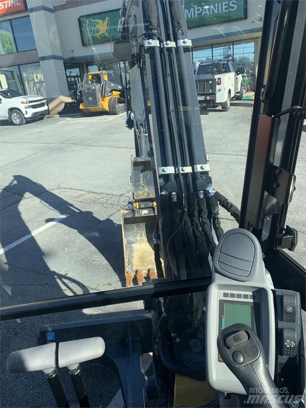 John Deere 60P Pika noolega ekskavaatorid