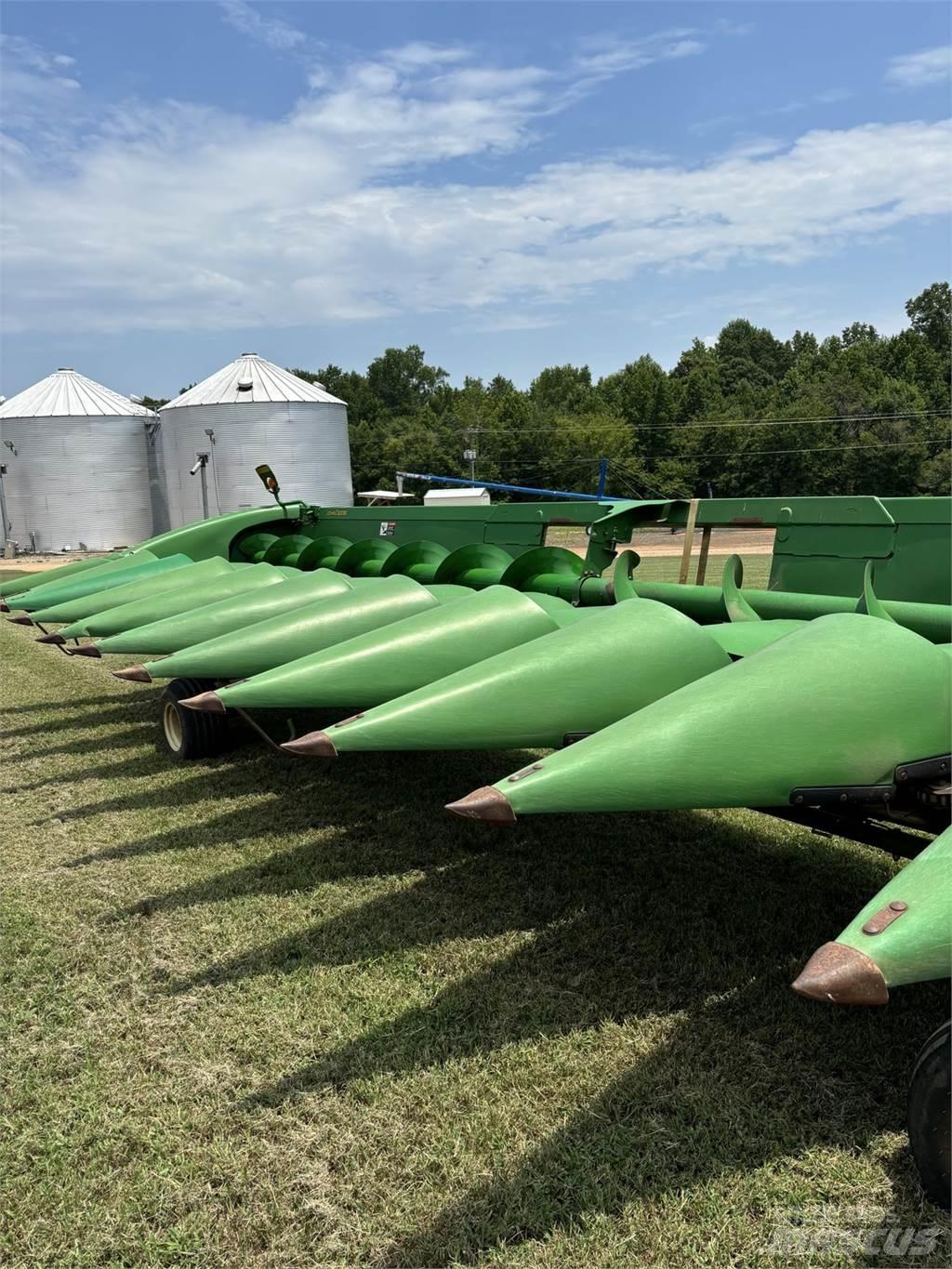 John Deere 612C Lisavarustus ja komponendid