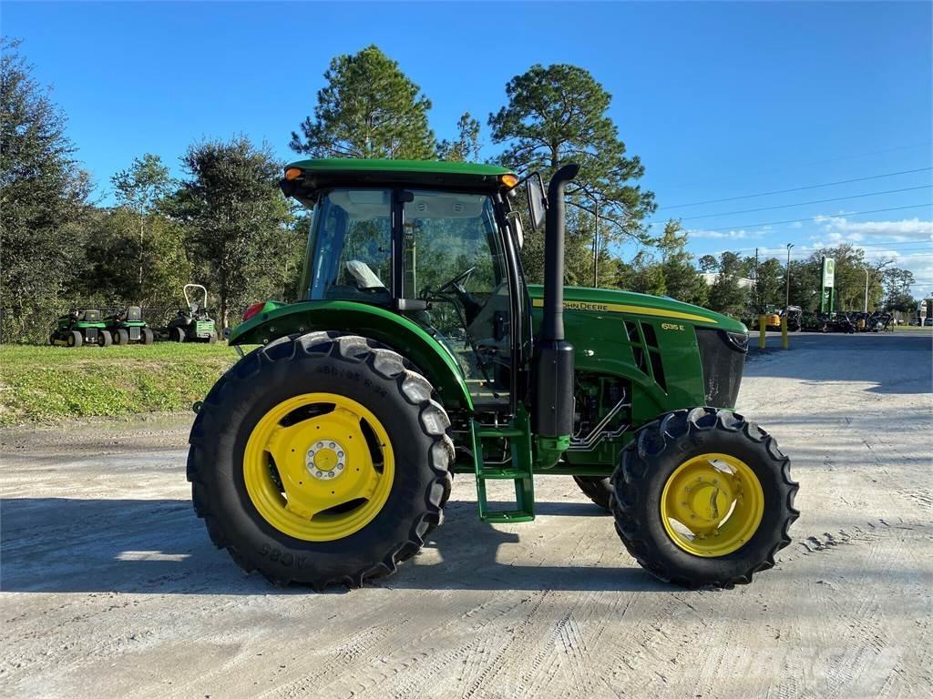 John Deere 6135E Traktorid