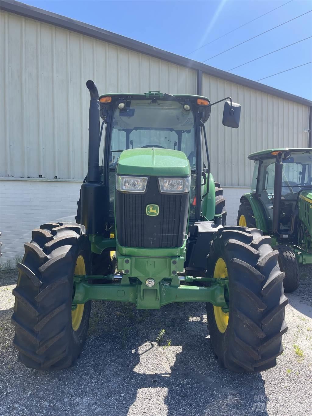 John Deere 6135E Traktorid
