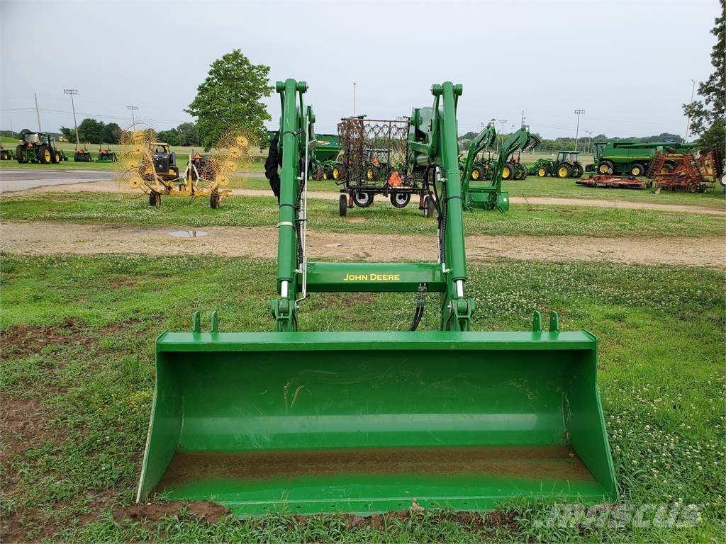 John Deere 620R Traktorid