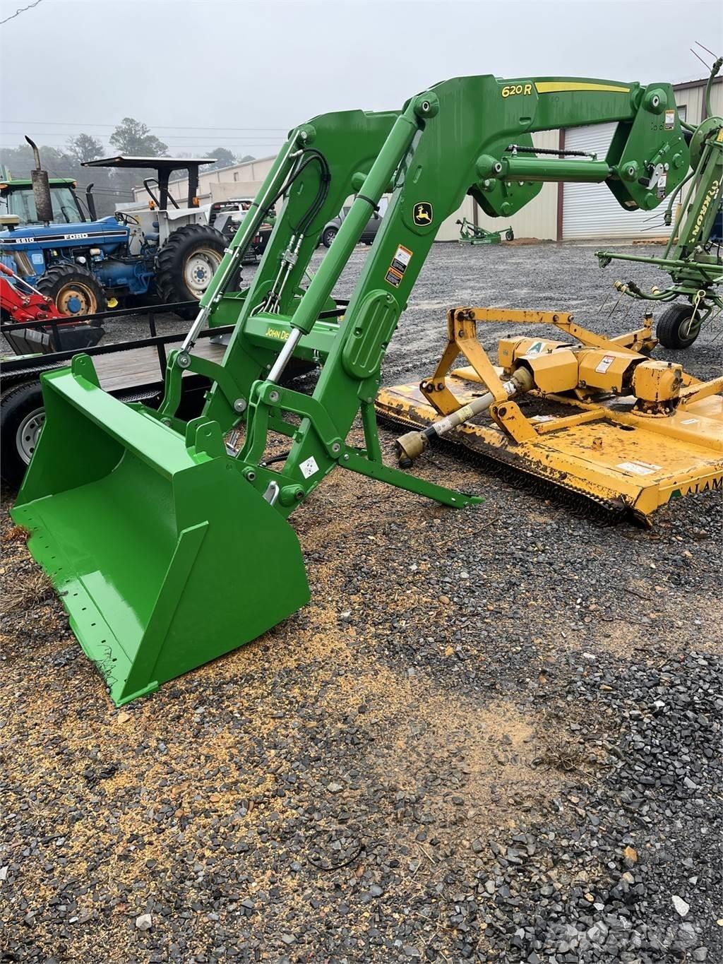 John Deere 620R Traktorid