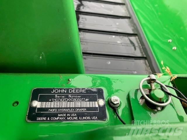 John Deere 712C Lisavarustus ja komponendid