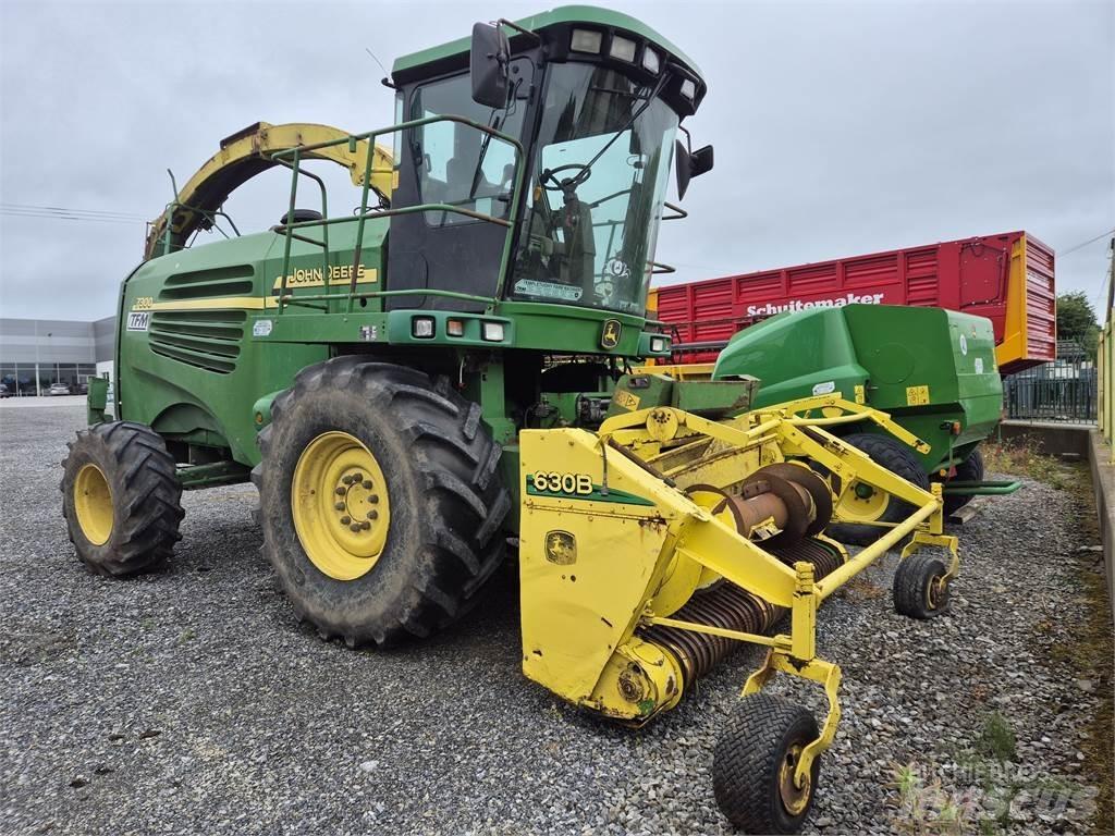 John Deere 7300 Silokombainid