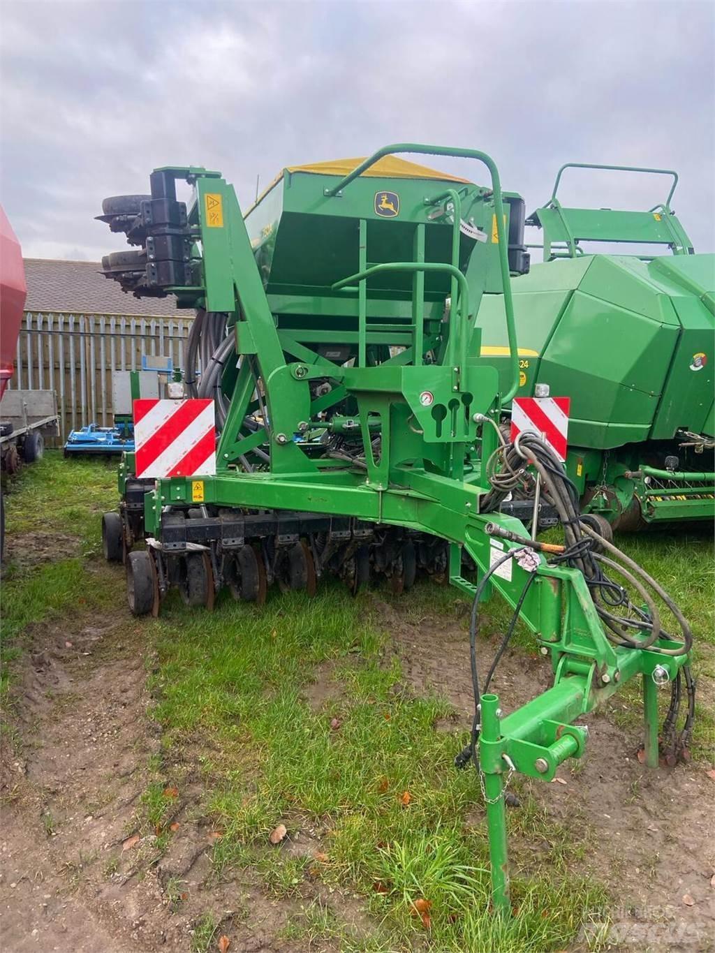 John Deere 750A Külvikud