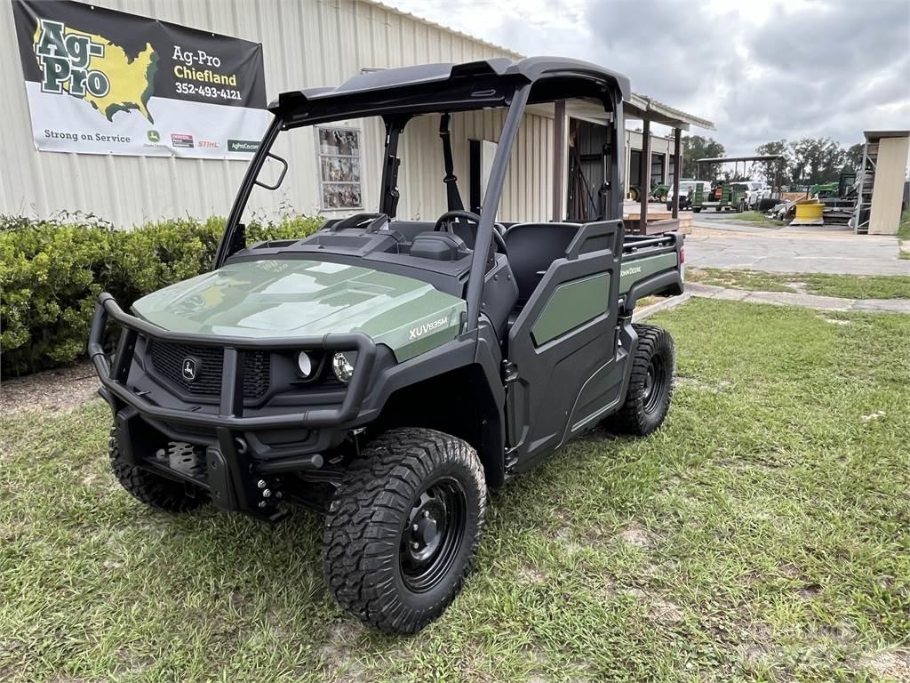 John Deere 835M Kommunaalteenuste tehnika