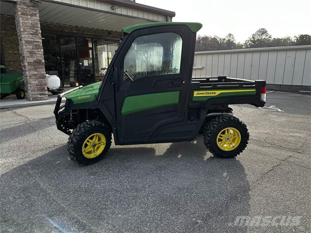 John Deere 835R Kommunaalteenuste tehnika