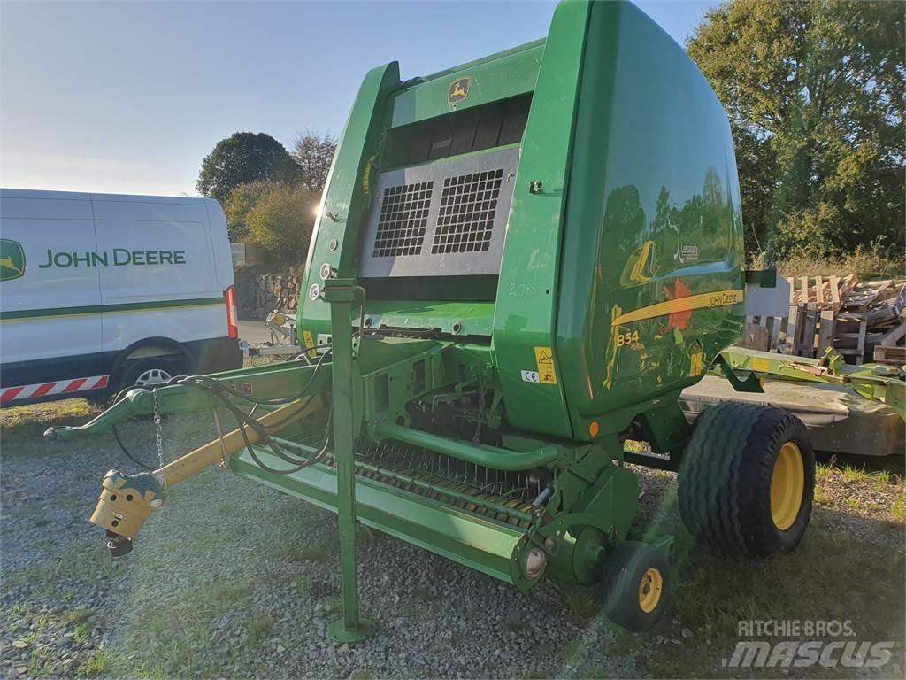 John Deere 854 Ruloonpressid