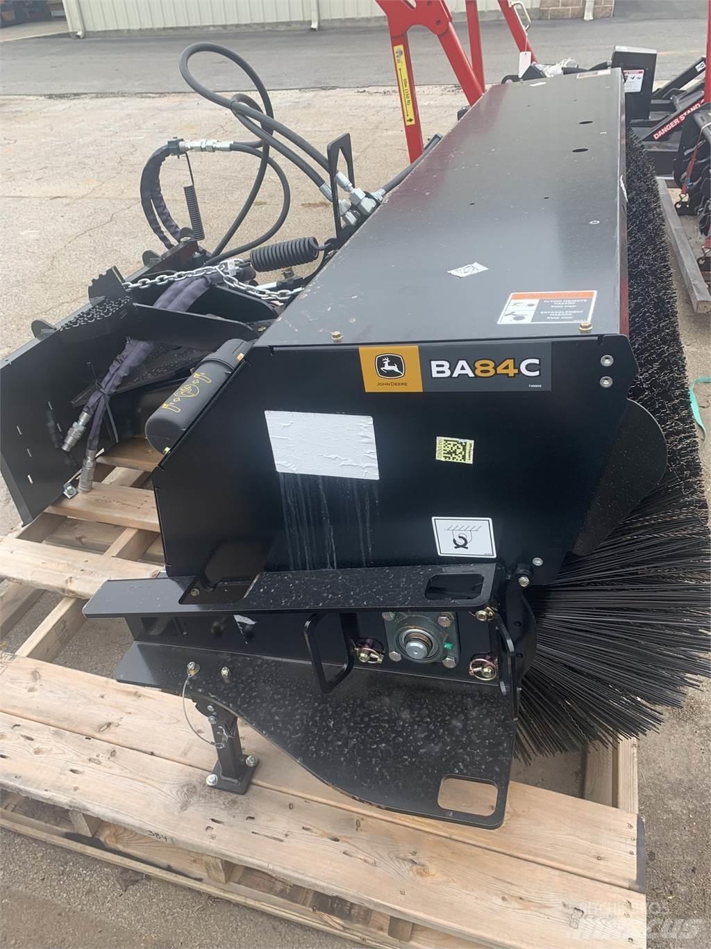 John Deere BA84C Muu