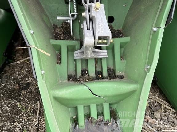 John Deere C12F Lisavarustus ja komponendid