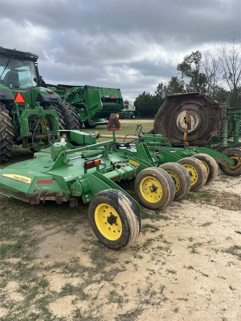 John Deere R15 Rullipurustid, noad ja lahtirullijad