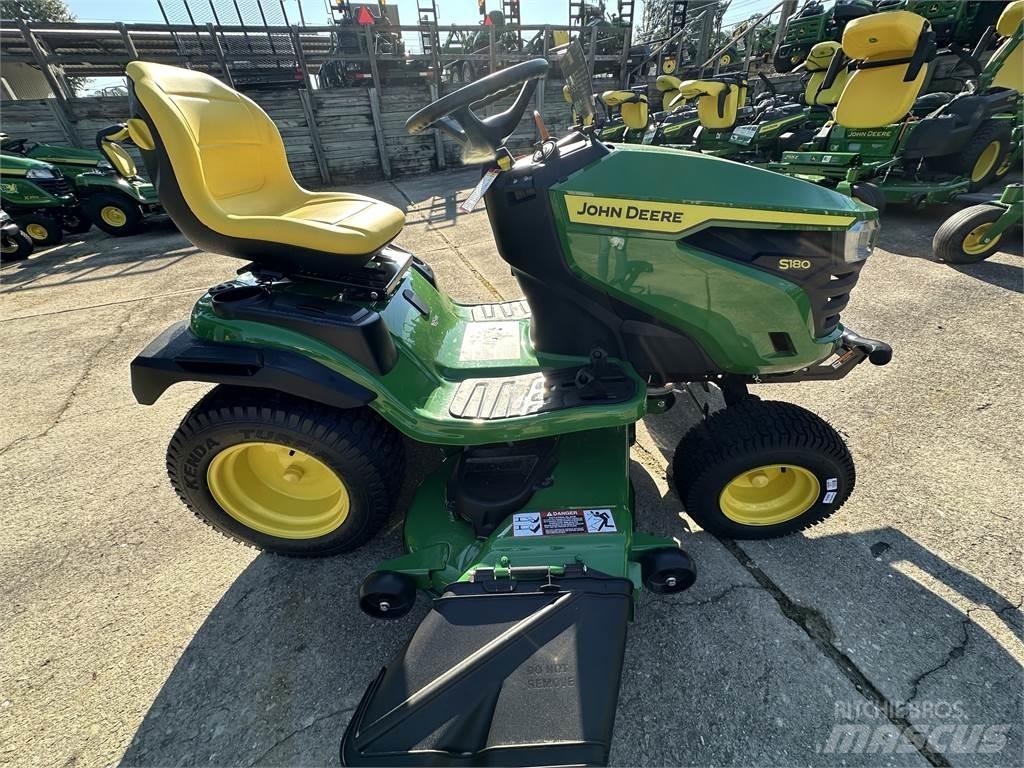 John Deere S180 Kompakttraktorid