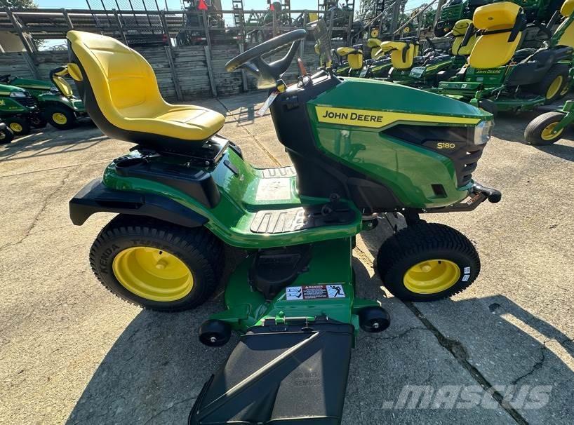 John Deere S180 Kompakttraktorid