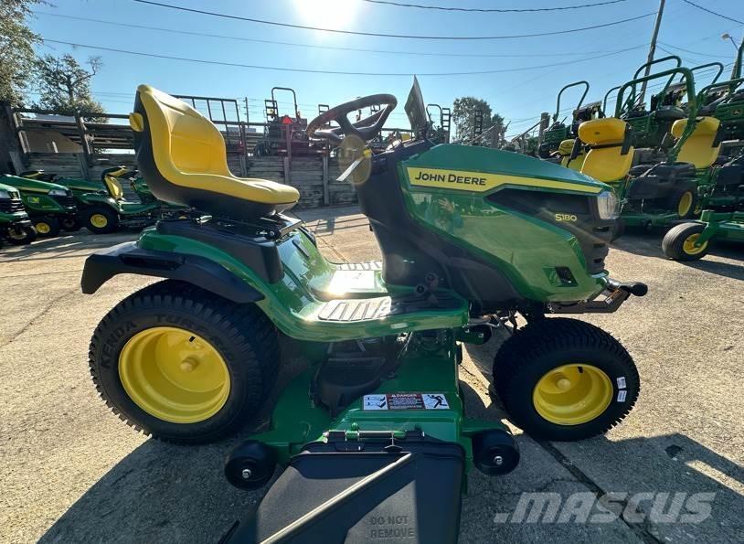 John Deere S180 Kompakttraktorid