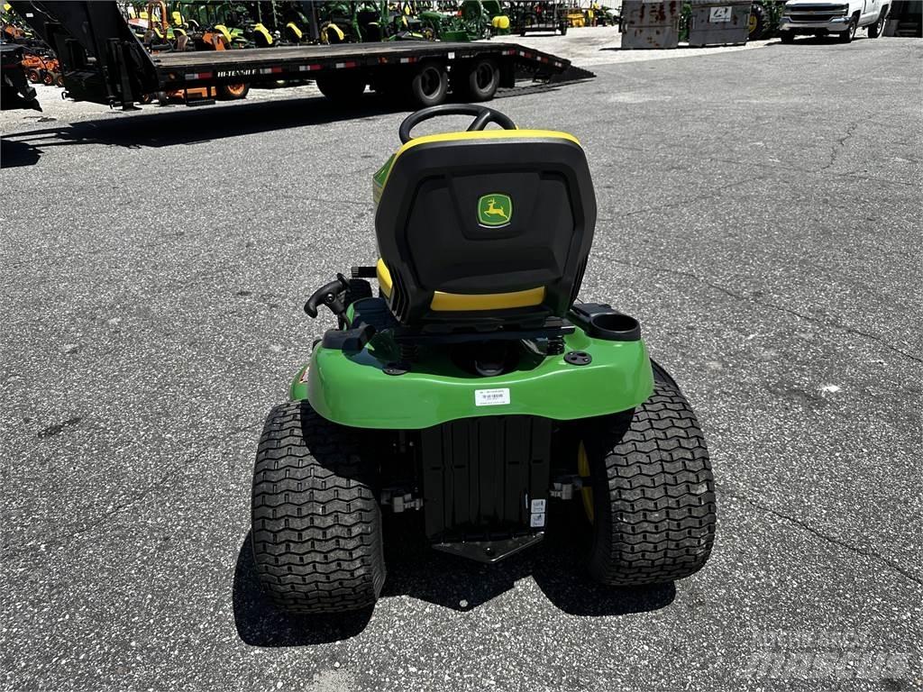 John Deere S220 Murutraktorid