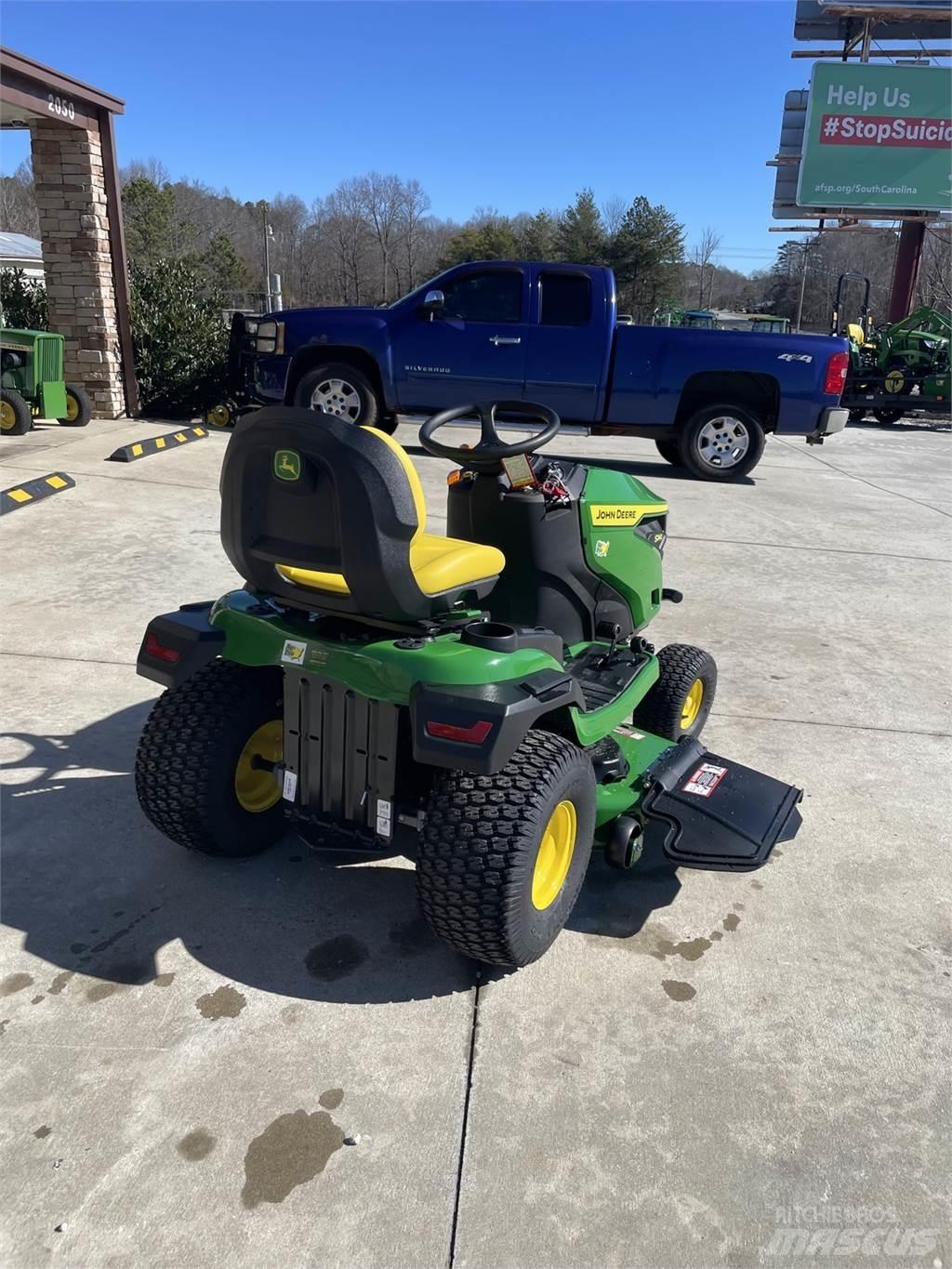 John Deere S240 Kompakttraktorid