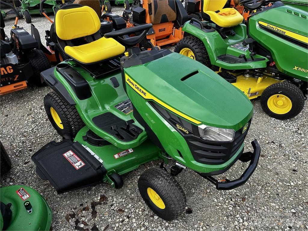 John Deere S240 Kompakttraktorid