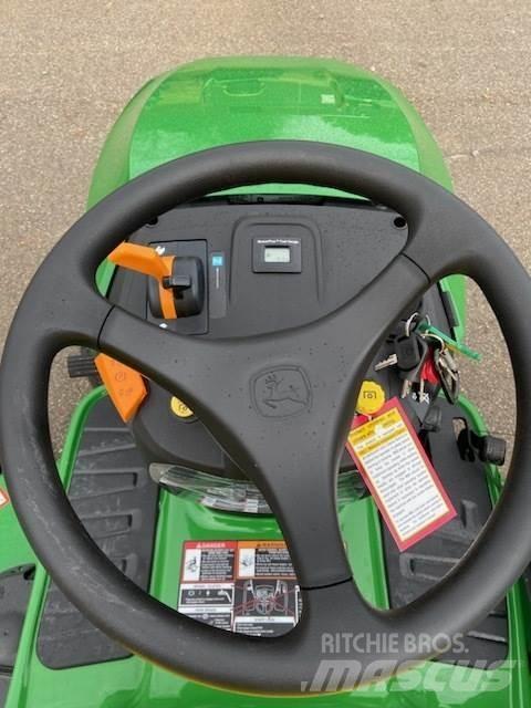 John Deere S240 Kompakttraktorid