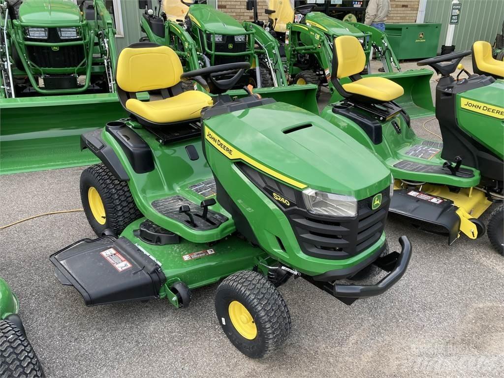 John Deere S240 Kompakttraktorid