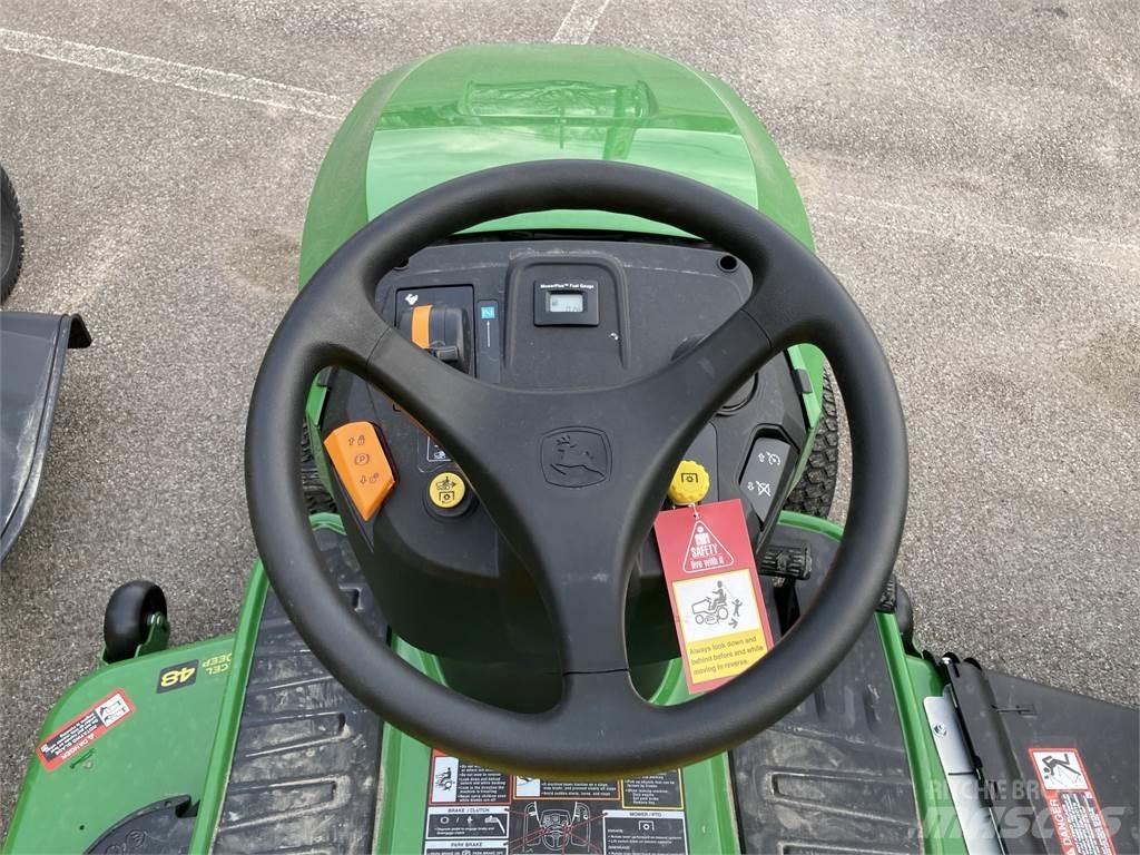 John Deere S240 Kompakttraktorid