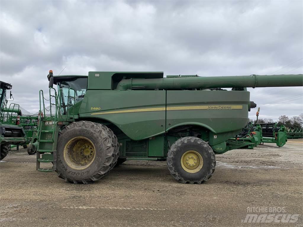 John Deere S680 Teraviljakombainid