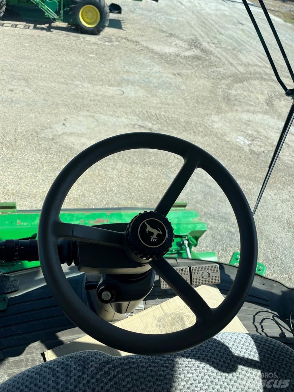 John Deere S680 Teraviljakombainid