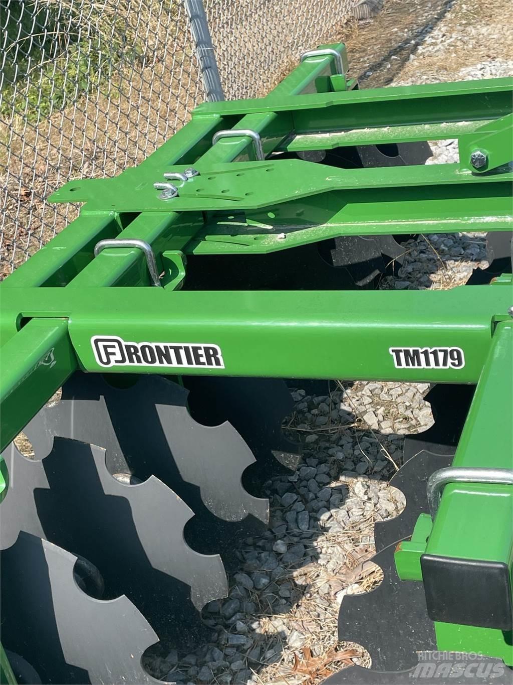 John Deere TM Randaalid