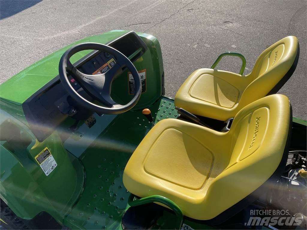 John Deere TX Kommunaalteenuste tehnika