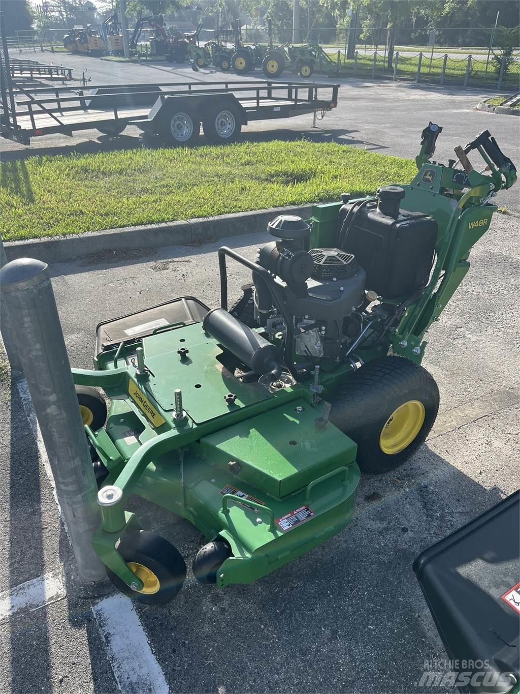 John Deere W48R Taga jalutatavad niidukid