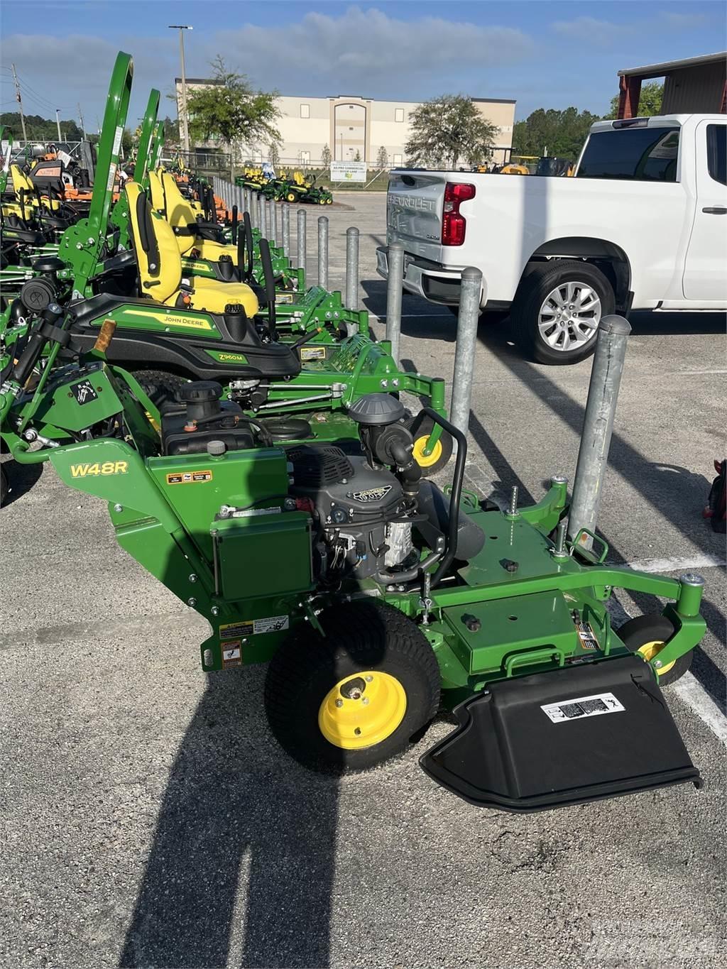 John Deere W48R Taga jalutatavad niidukid