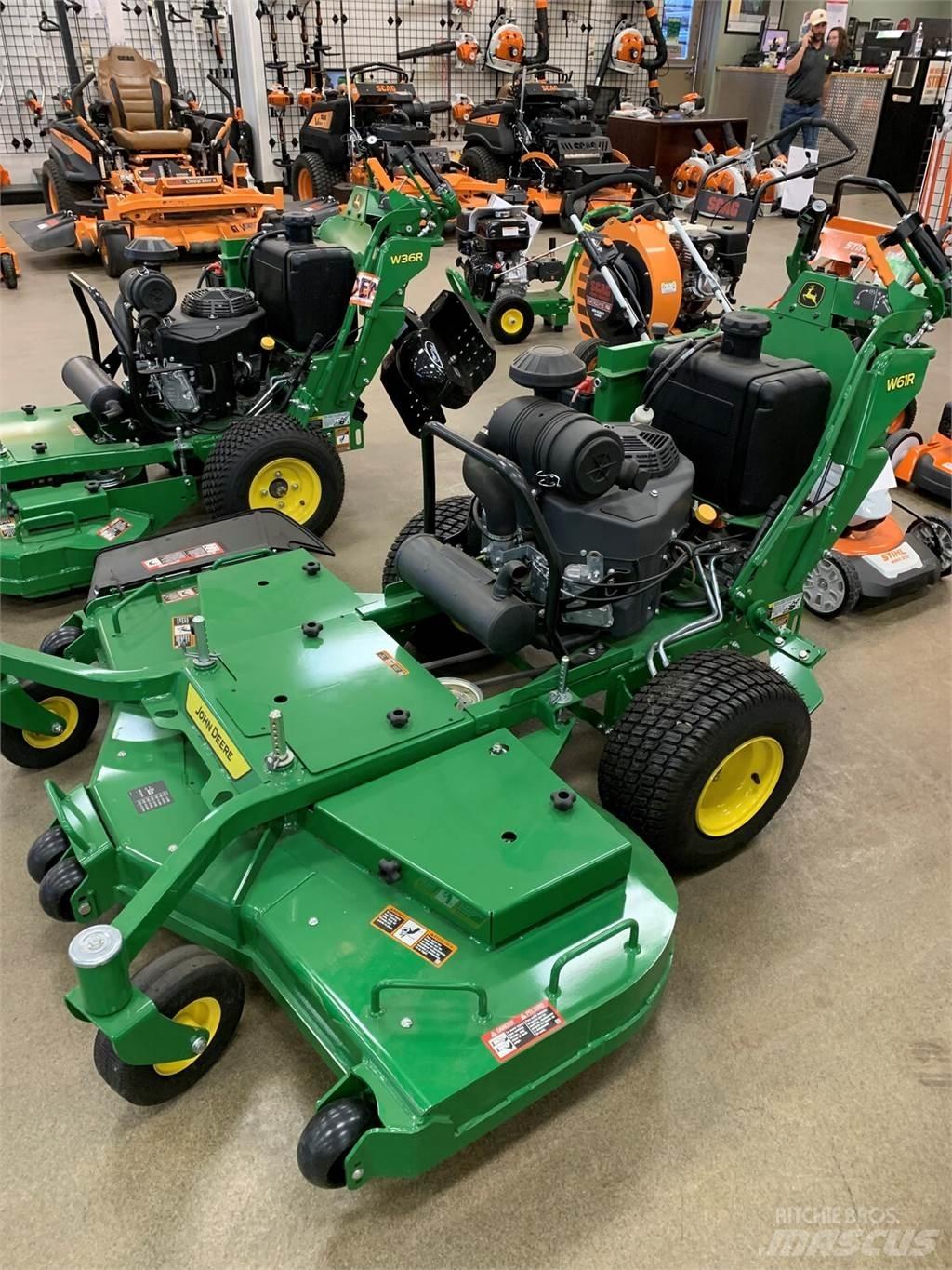 John Deere W61R Niidukid